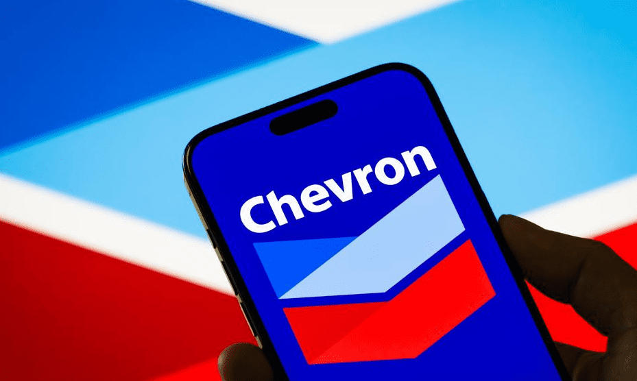 Chevron Earnings Surge Past Estimates After $53B Hess Deal, Turbocharging Output and Cash Flow