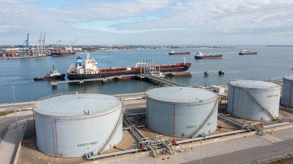 Widening Gap: US Oil Discount to Brent Signals a Powerful Shift in Global Crude Markets Widening Gap US Oil Discount to Brent Signals a Powerful Shift in Global Crude Markets